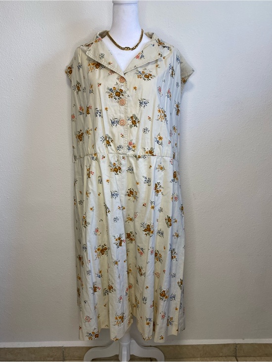 Vintage Dresses & Skirts - Cream Floral Sleeveless Midi Dress 2XL Handmade Button Front Collared Grandmacor